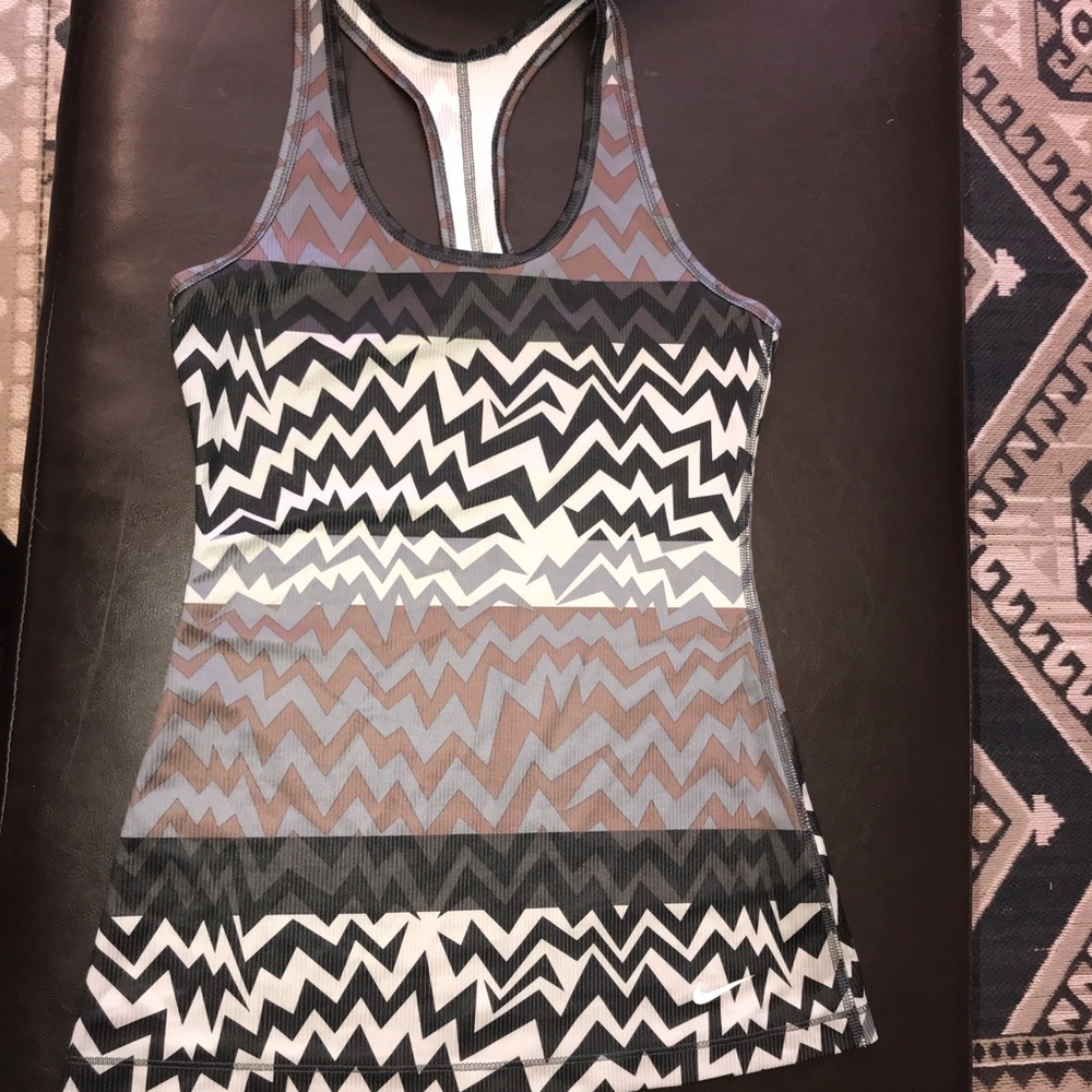 Nike razor back